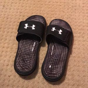 Under armour slides